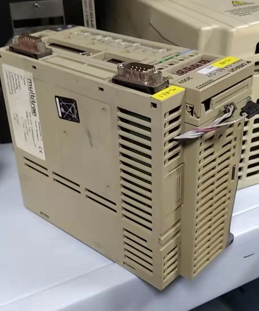 2-21121015105Bc.jpg 2-21121015105Bc.jpg