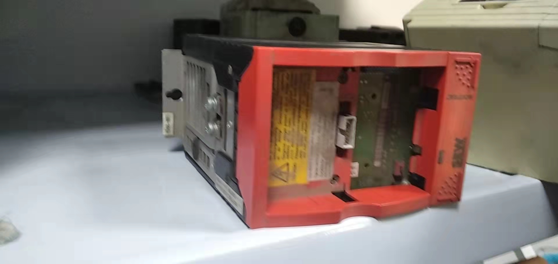 2-21122914325LC.jpg 2-21122914325LC.jpg